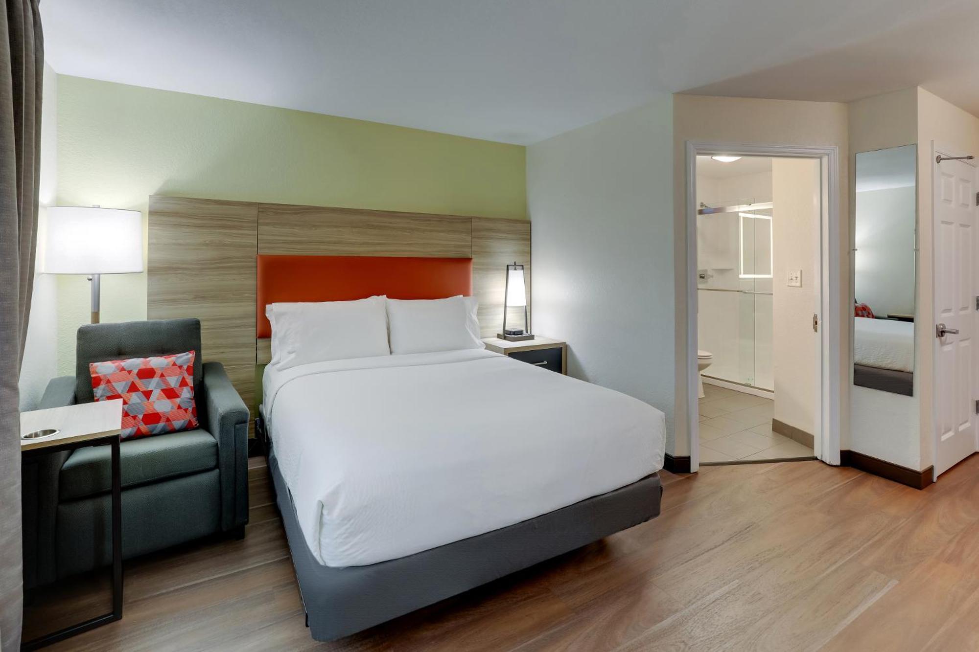 Candlewood Suites Lexington By Ihg Exterior photo