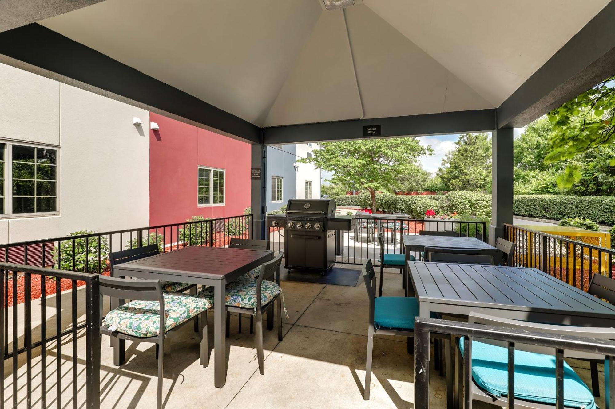 Candlewood Suites Lexington By Ihg Exterior photo